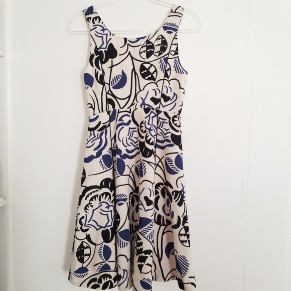 3/$ 25 Anthropologie VANESSA VIRGINIA Dress - Picture 3 of 6